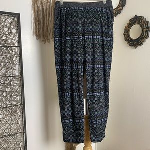 Sale   2 for $10 loungewear pajama pants grey black purple snowflake flowers L